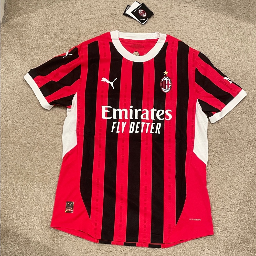 Men's Authentic Puma AC Milan Home Jersey 24/25 size L NWT